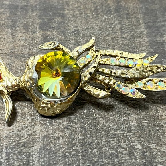 Vintage Beautiful Gold Tone Peacock Brooch Pin Jewel Bird Brooch - Picture 5 of 9